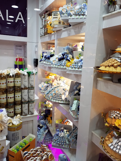 Chocolala latifa Hospital - United Arab Emirates|Dubai|Al Jaddaf - Dubai - United Arab Emirates inside - Latifa Hospital St|next to Inside