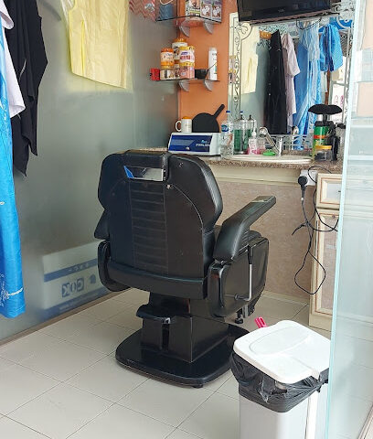 Tree Saloon - Abu Dhabi - +971 56 719 7772