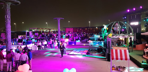 Soho Beach DXB - Abu Dhabi - +971 52 488 8839