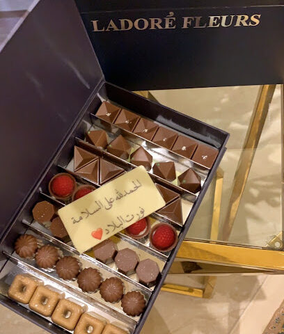 Ladore fleurs chocolate shop - Abu Dhabi - +971 54 357 6558