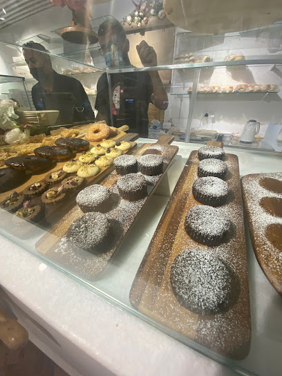 Rolling Pin Bakery - United Arab Emirates|Al Khalidiyah - W9 - Abu Dhabi|5 شارع الحُمْض