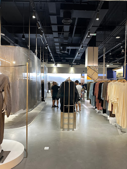 The Giving Movement - United Arab Emirates|Dubai|The Giving Movement Ground Floor|New Store Inside That Concept Store
