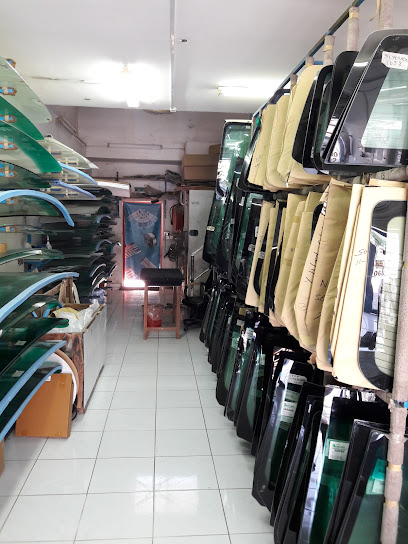 Alfaan Al Ateeq Auto Glass Trdg - United Arab Emirates|Industrial Area - Industrial Area 2 - Sharjah|Street 69