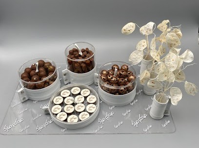 Molten Chocolate - Abu Dhabi - +971 6 744 4467