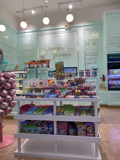 Lolli and Pops - United Arab Emirates|Yas Mall - Abu Dhabi|Unite - L1-120 - Sheikh Khalifa Bin Zayed Al Nahyan Hwy|Level - 1