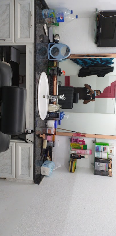 Al Yarmook Saloon - United Arab Emirates|Al Raas - الراس 2 - Umm Al Quawain|HG5X+MW4