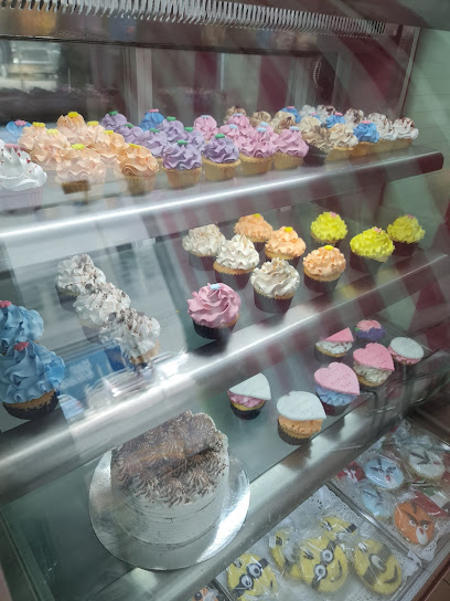 Mama's Cupcakes - United Arab Emirates|Al Nahyan - E25 - Abu Dhabi|Ghmaysah