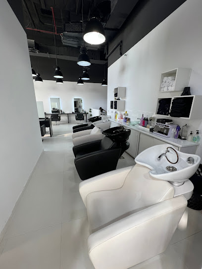 Rami Makeover Hair & Beauty Salon - United Arab Emirates|Dubai|AL MUSTAQBAL ST - LEVEL P4 SHOP 1|DAMAC PARK TOWER