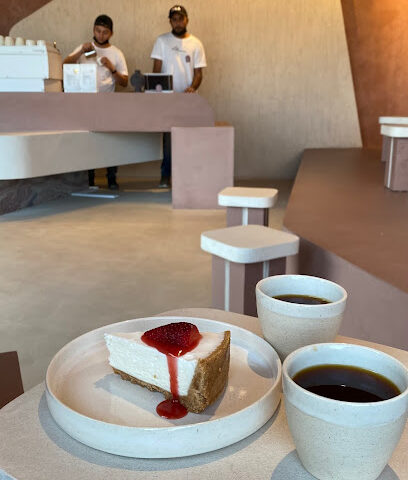 LLAMA CAFE - Abu Dhabi - +971 54 999 1166