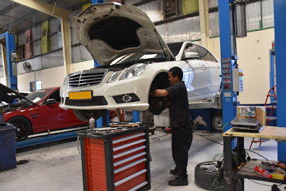 Mercedes Benz - Kojak Auto Maintenance - Abu Dhabi - +971 52 924 2557