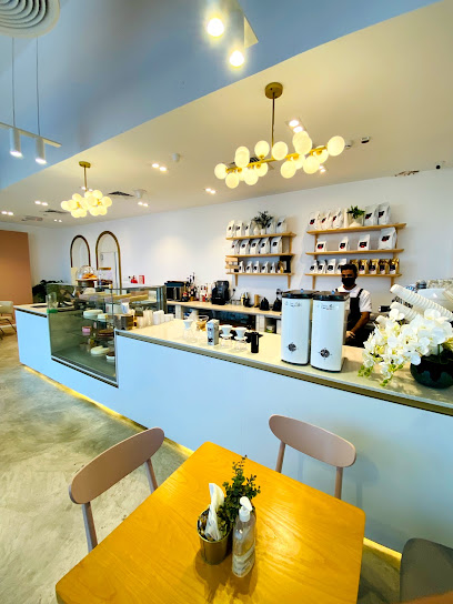 Utopia bakery - United Arab Emirates|Al Nadiyah - Ras al Khaimah|Flamingo beach
