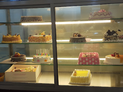 Mister Baker | Best Cakes In Dubai | Birthday Cakes, Graduation Cakes, Anniversary Cakes - Abu Dhabi - +971 600 522537