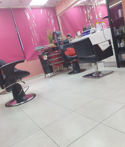 RENU SACHDEVA BEAUTY SALOON - Abu Dhabi - +971 2 639 7112