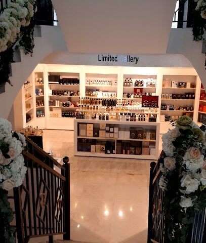 Chique La Boutique - Abu Dhabi - +971 2 666 4929