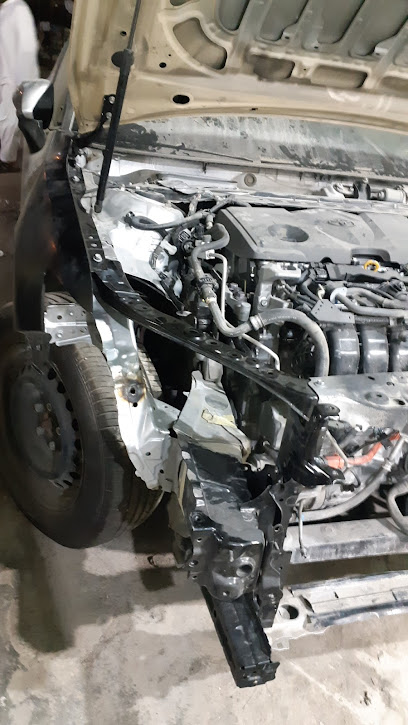 Wadi Al Noor denting garage L.L.C - United Arab Emirates|Industrial Area - Abu Dhabi|8 Al Hirfah 4 St