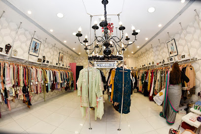 Signature Studio (Pakistani Designer Boutique) - Abu Dhabi - +971 55 898 4121