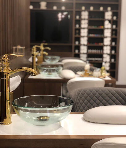 Base beauty and spa - Abu Dhabi - +971 3 755 0055